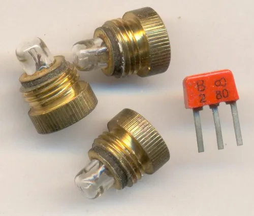 СМ-3-0.2 лампа накаливания фото 2 СМ-3-0.2 лампа накаливания фото 2